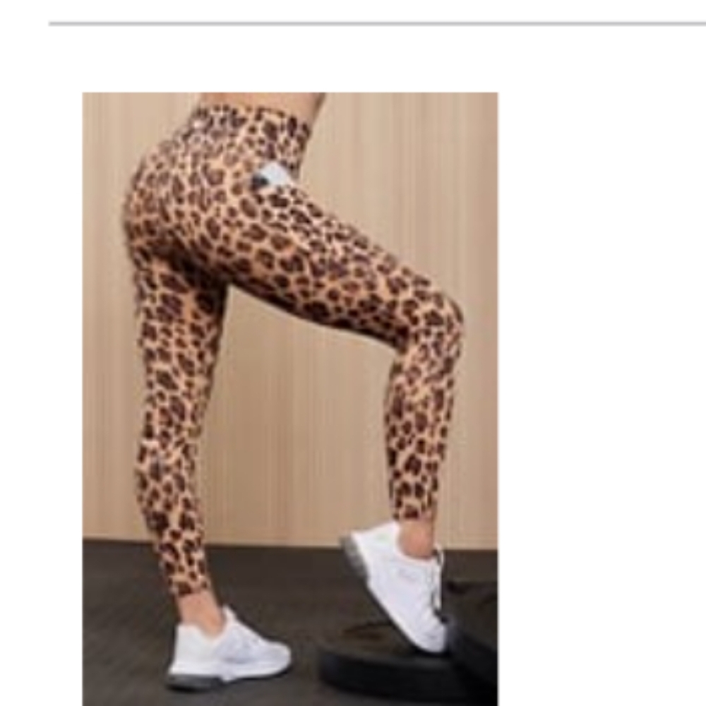 Fabletics Leopard Print Leggings and Sports Bra Set! Nwt In Package